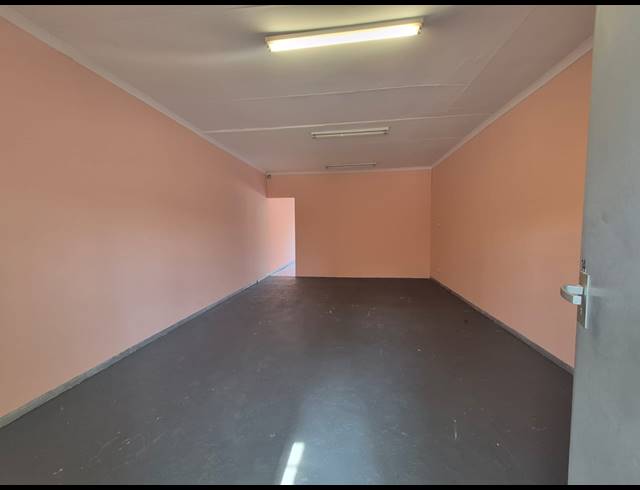 60M² RETAIL TO LET IN KRUGERSDORP CENTRAL